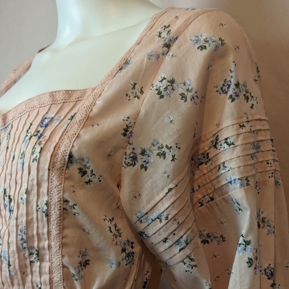 Floral Pink Women's Top - Picture 4 of 7